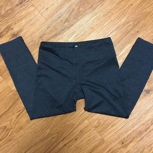 Navy 90Degrees by Reflex Capri leggings